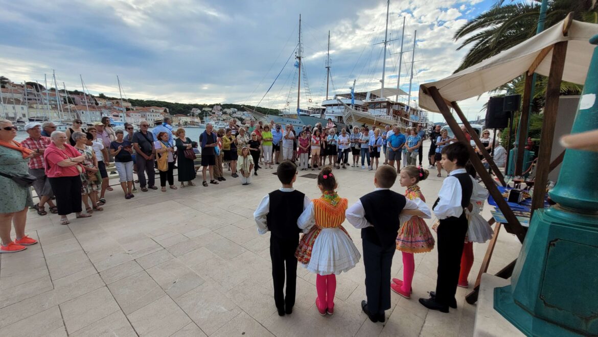 Brodovima Riva Tours-a u Mali Lošinj stiglo 75 novinara njemačke radio - televizije